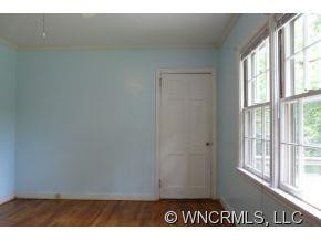 305 Montreat Road - Photo 14