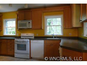 305 Montreat Road - Photo 4