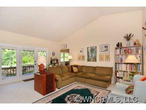 4 Laurel Place Drive - Photo 3