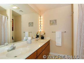 4 Laurel Place Drive - Photo 8