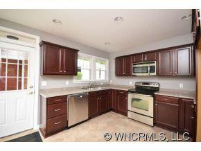 12 Triple Oak Drive - Photo 5