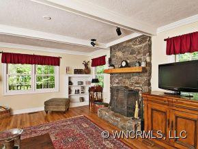 231 Holland Dr - Photo 2