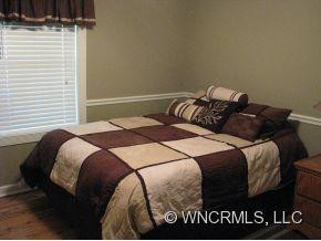 37 Collins Road - Photo 17