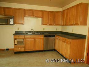 924 N Lakeside Drive - Photo 2