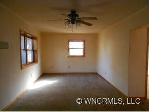 924 N Lakeside Drive - Photo 4