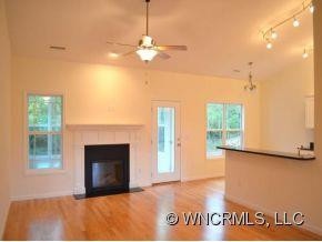 89 WEAVER VILLAGE WAY - Photo 2