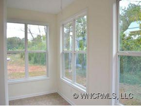 89 WEAVER VILLAGE WAY - Photo 8