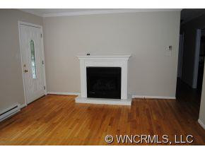71 Hemlock Street - Photo 4