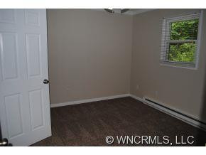 71 Hemlock Street - Photo 8