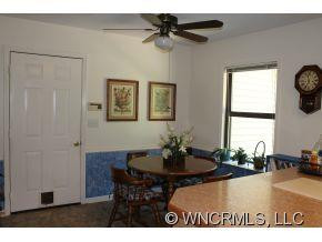 720 Salisbury Road - Photo 7