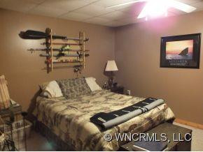 293 FALLING SPRING ROAD - Photo 11