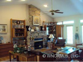 320 E. Shay Circle - Photo 3