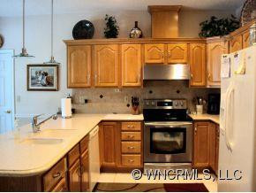 320 E. Shay Circle - Photo 6