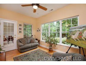 34 Victoria Park Drive - Photo 4