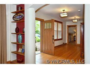 401 Crescent Ave - Photo 2