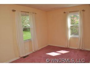 106 Albert Drive - Photo 8