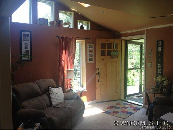 34 Parkwood Avenue - Photo 6