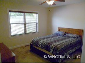 18 Woodcreek Circle - Photo 9