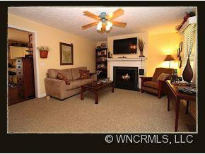 145 Crestview Drive - Photo 3