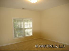 409 Claremont Drive - Photo 12