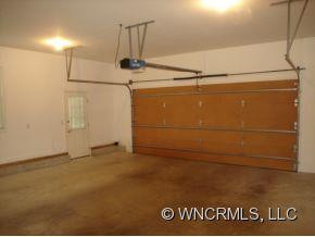 409 Claremont Drive - Photo 15