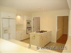 409 Claremont Drive - Photo 3
