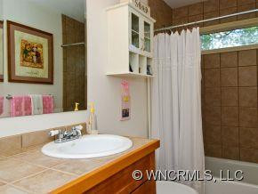 235 Woodland Court - Photo 12