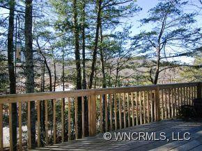235 Woodland Court - Photo 18