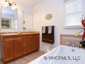 235 Woodland Court - Photo 8
