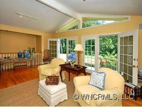 390 Windsor Road - Photo 2