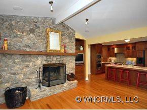 390 Windsor Road - Photo 5