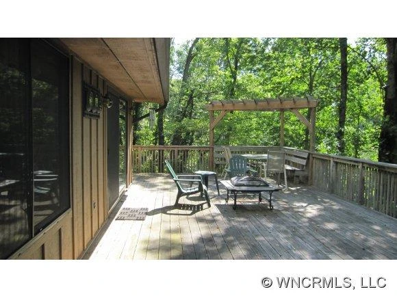 1073 Countryside Drive