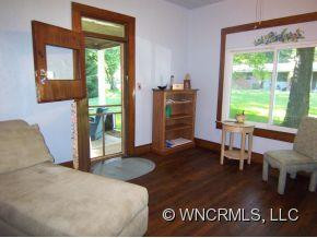 213 Spring Street - Photo 8