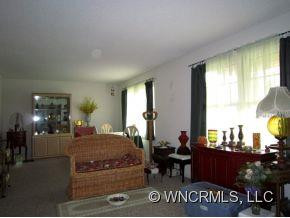 6 Sedgefield Road - Photo 2