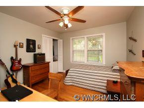 74 Oakwood Drive - Photo 13