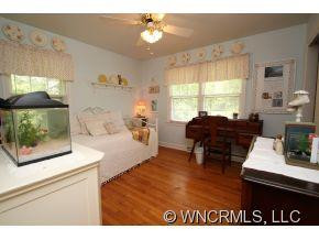 74 Oakwood Drive - Photo 15