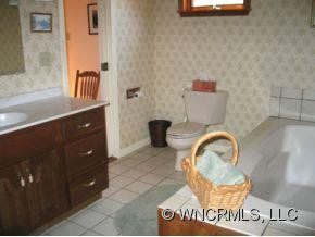 221 Beckett Drive - Photo 5