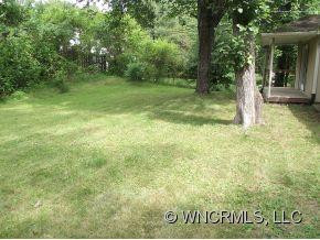 703 Blythe Street - Photo 2