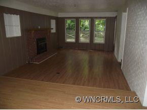 703 Blythe Street - Photo 3