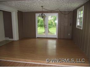 703 Blythe Street - Photo 6