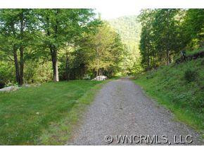 220 Meadows Road - Photo 18