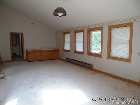 10040 Rush Fork Road - Photo 12