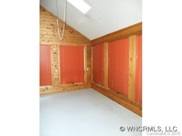 10040 Rush Fork Road - Photo 14