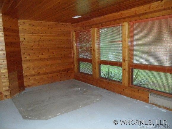 10040 Rush Fork Road - Photo 10
