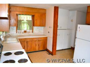 656 Thompson Cove Road - Photo 10