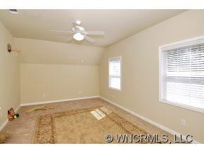 154 Presidential Drive - Photo 12