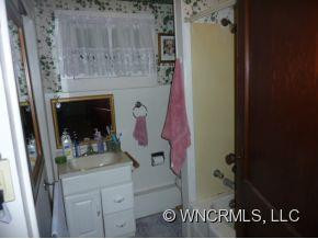 14840 Hwy 25/70 - Photo 11