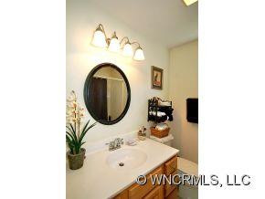 38 Grove End Rd - Photo 2