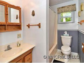 18 OVERBROOK PLACE - Photo 9