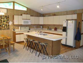 208 Valley Creek Drive - Photo 4